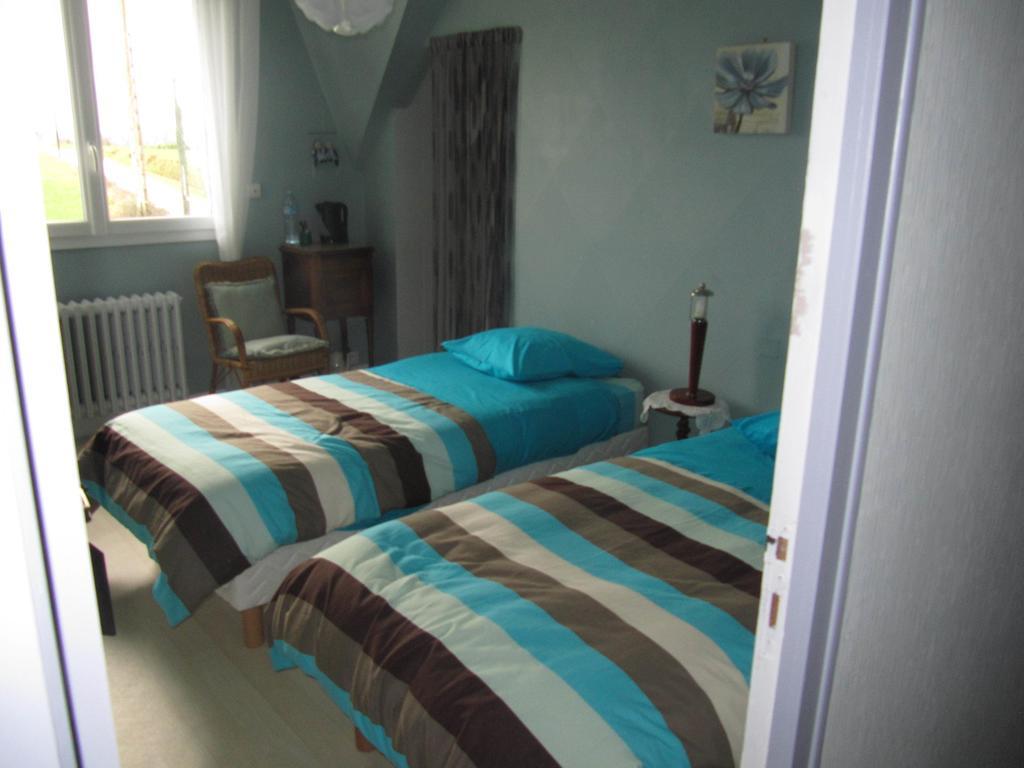 Chambres D'Hotes La Pinderie Val-Couesnon エクステリア 写真