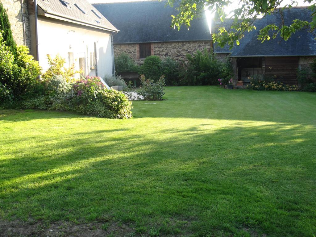 Chambres D'Hotes La Pinderie Val-Couesnon エクステリア 写真