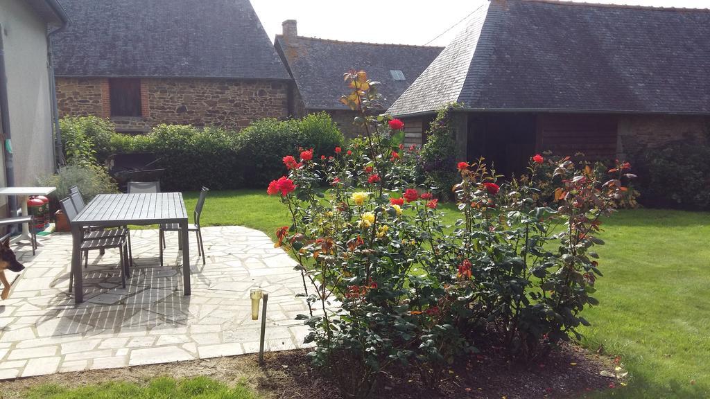 Chambres D'Hotes La Pinderie Val-Couesnon エクステリア 写真