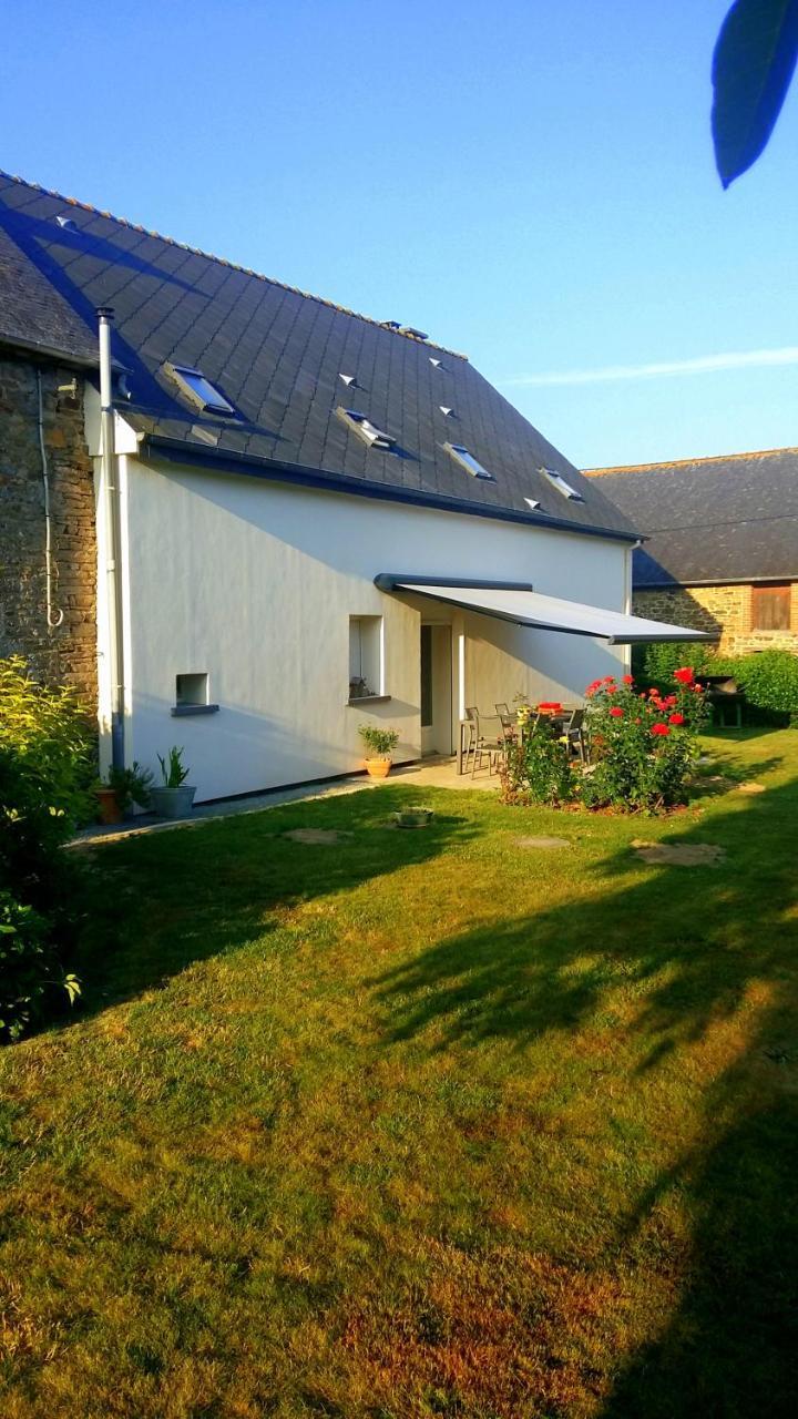 Chambres D'Hotes La Pinderie Val-Couesnon エクステリア 写真